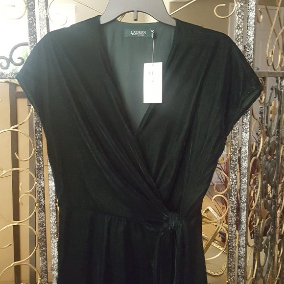 Ralph Lauren Velvet Dress NWT size 2 - Picture 8 of 10